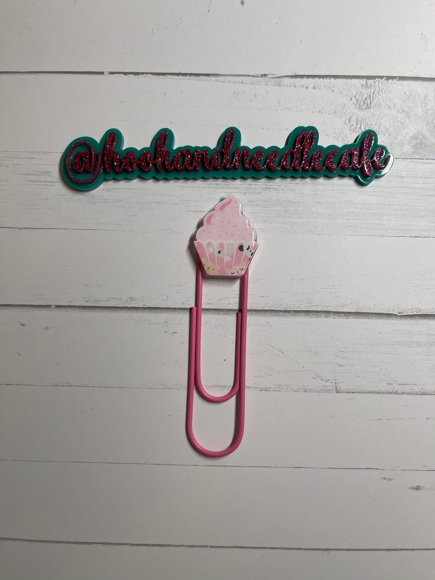 Jumbo paper clip Bookmark- paper clip bookmark