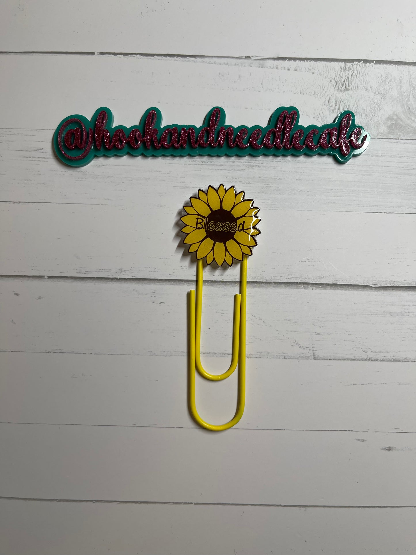 Jumbo paper clip Bookmark- paper clip bookmark