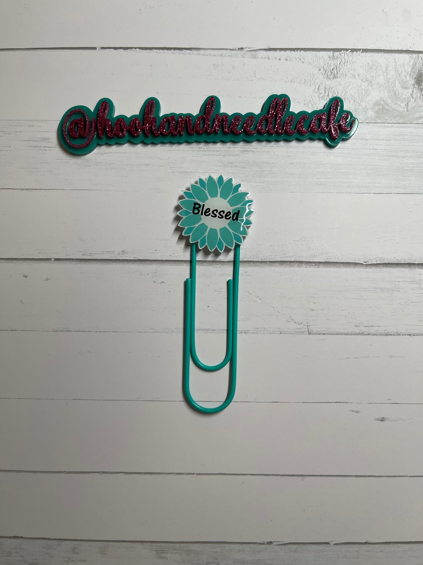 Jumbo paper clip Bookmark- paper clip bookmark