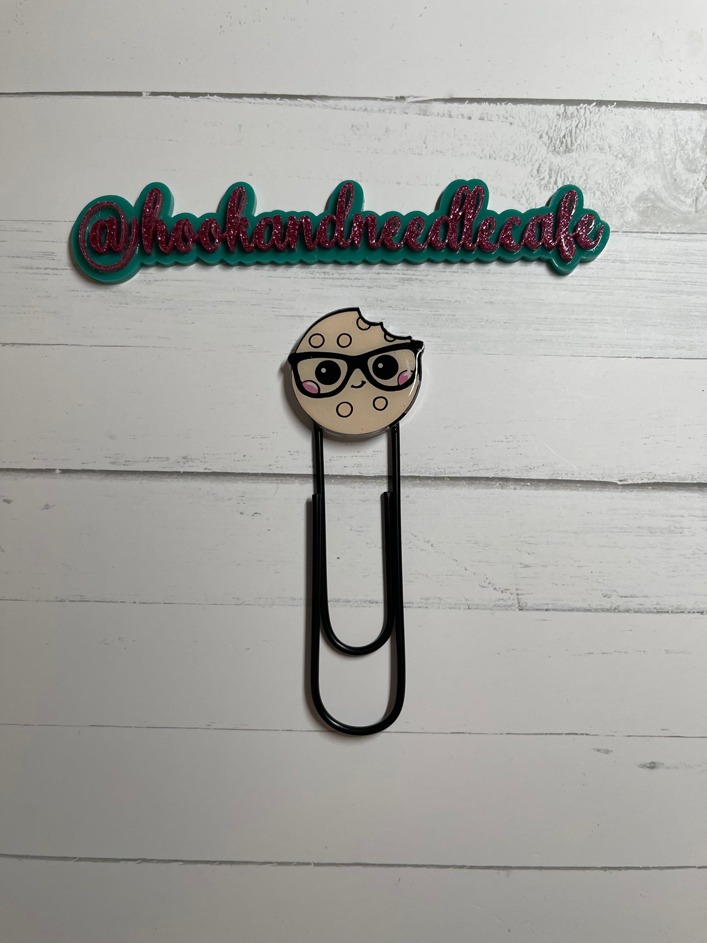 Jumbo paper clip Bookmark- paper clip bookmark