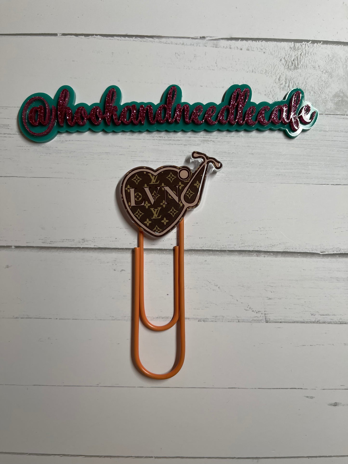 Jumbo paper clip Bookmark- paper clip bookmark